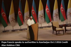 Pope_Francis_speaks_to_authorities_in_Azerbaijan_Oct_2_2016_Credit_Alan_Holdren_CNA